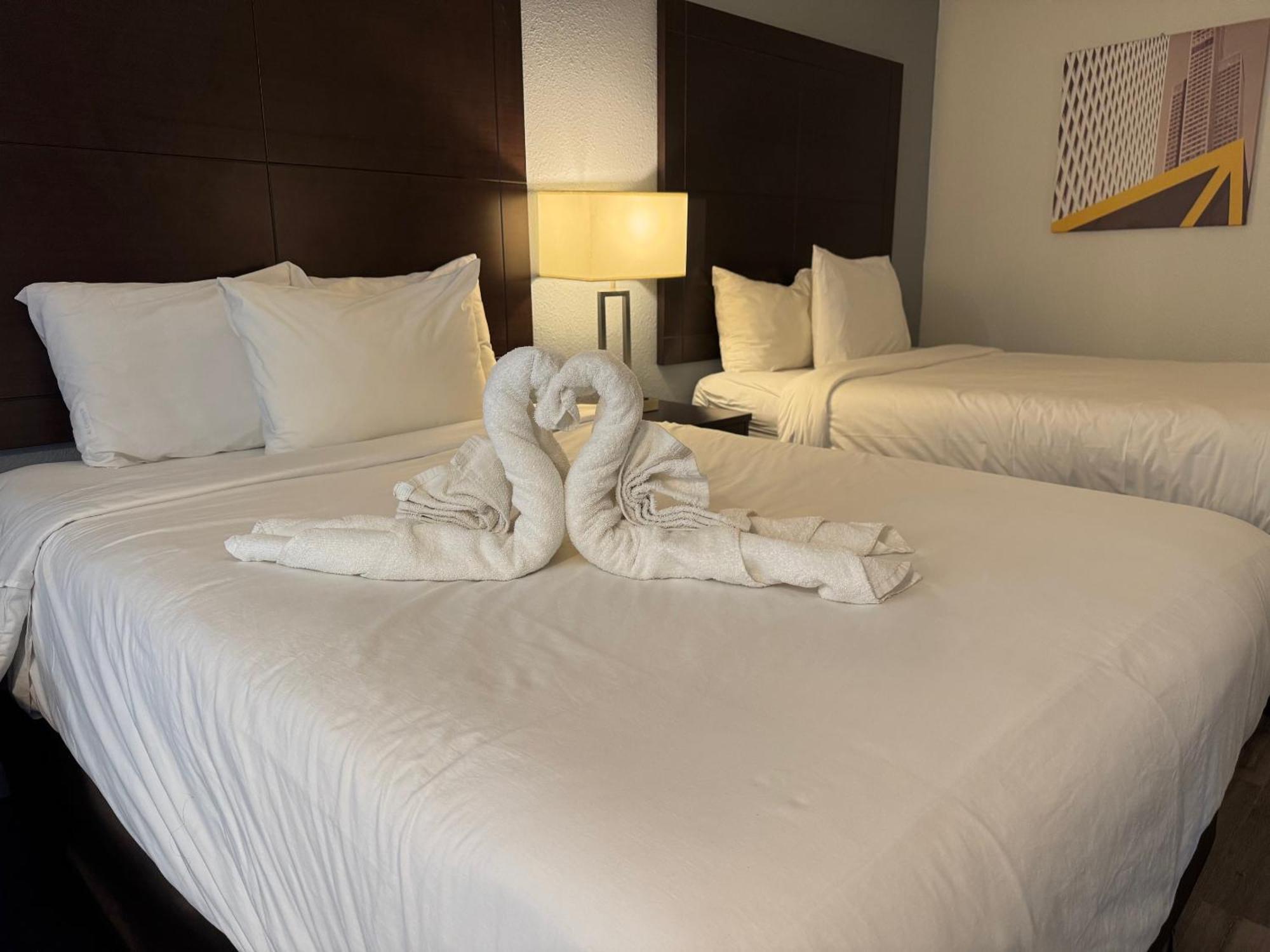 Clarion Inn & Suites Dothan South Eksteriør billede