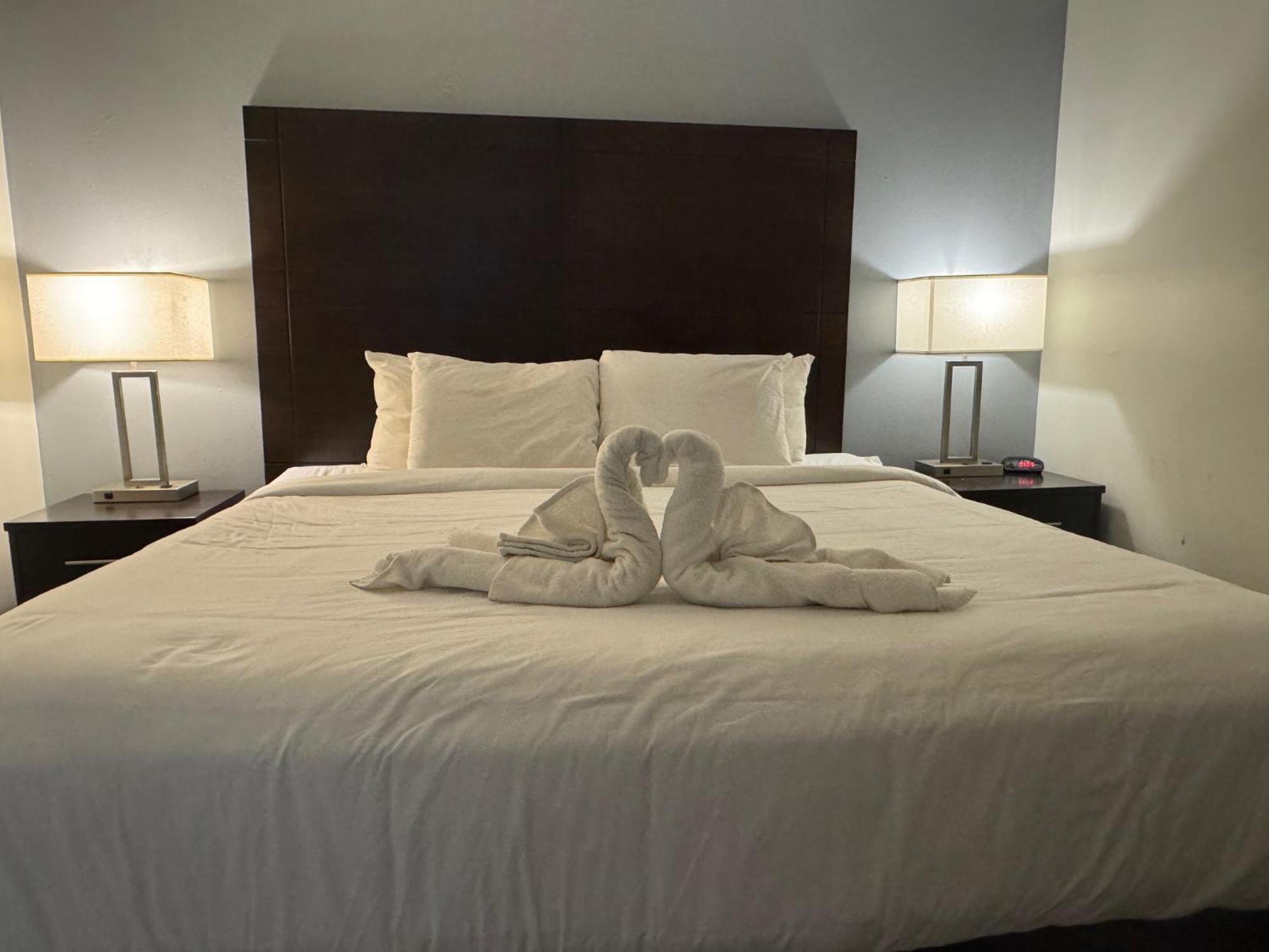 Clarion Inn & Suites Dothan South Eksteriør billede