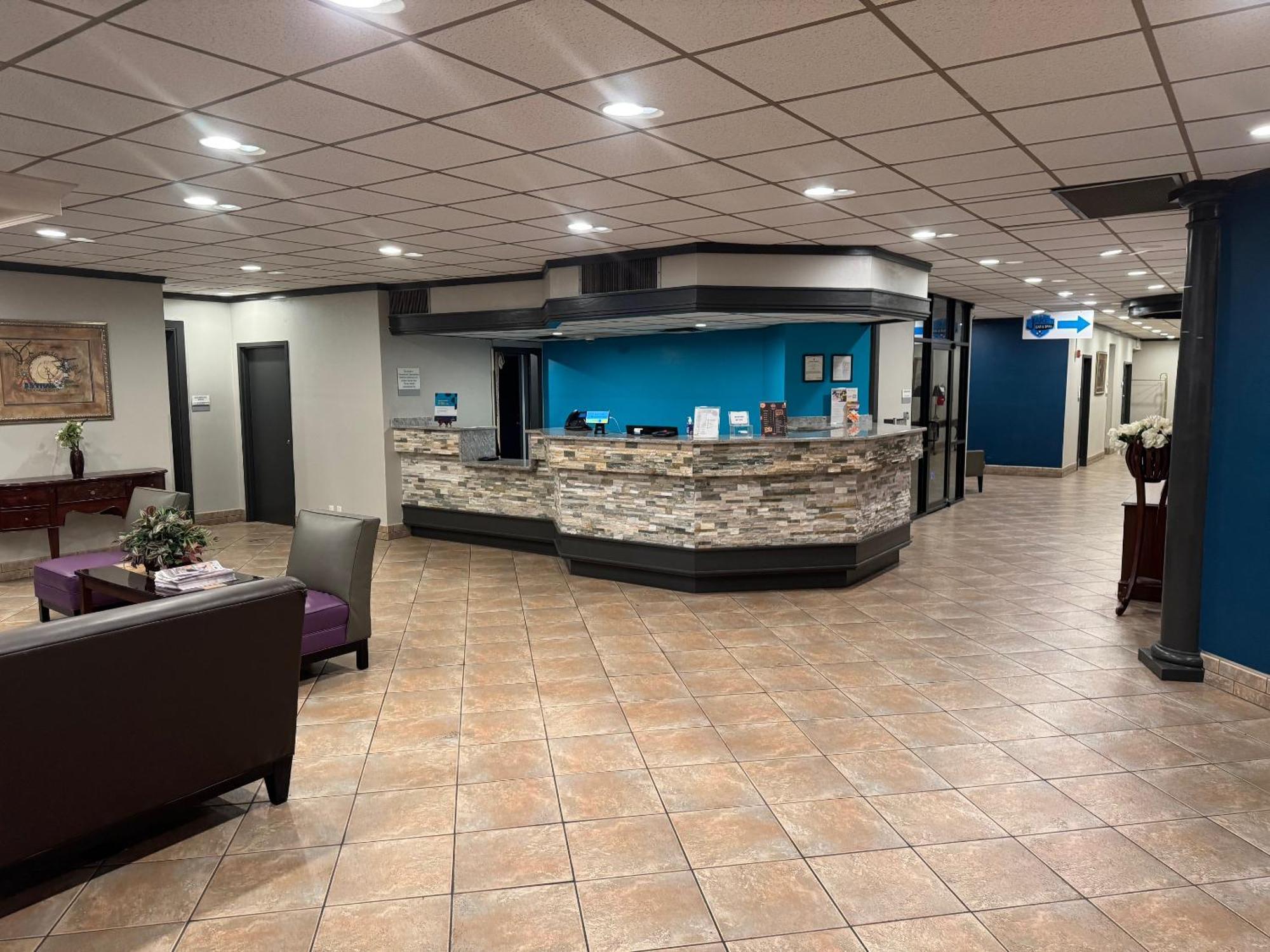 Clarion Inn & Suites Dothan South Eksteriør billede